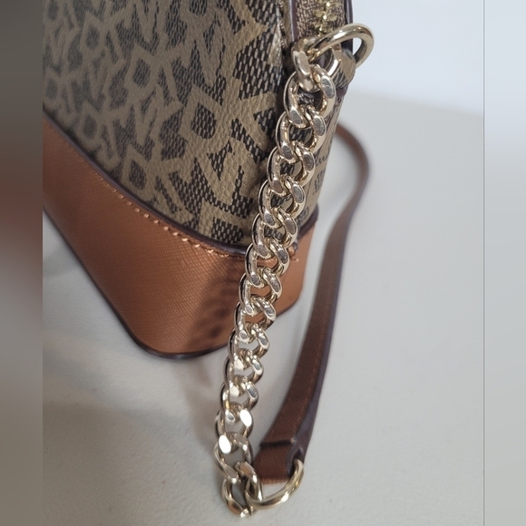 DKNY Bryant Park Top Zip Crossbody - Picture 6 of 12